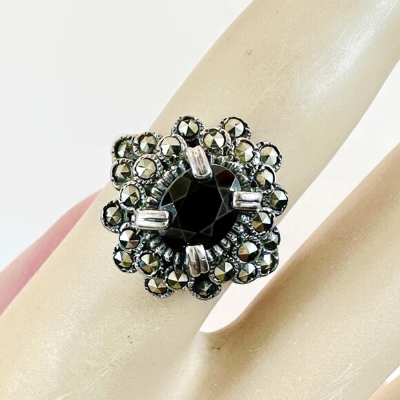 Vintage Garnet Ring Sterling Silver Marcasite Art Deco Style CNA Red Black Stone - Picture 2 of 5